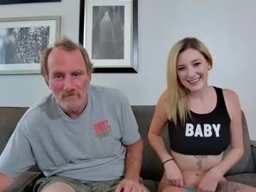 latina cam couple alice_and_daddy image #1664383