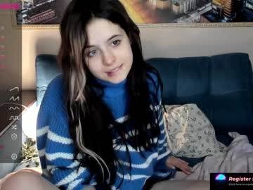 latina cam girl nessa_more image #2347136