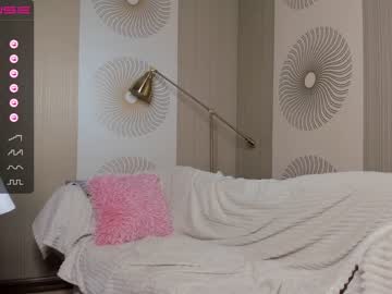 latina cam girl happiness_call image #3094690