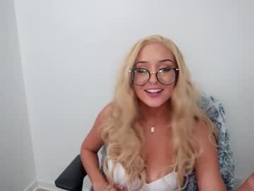 latina cam girl siennaissubmissive image #3415854