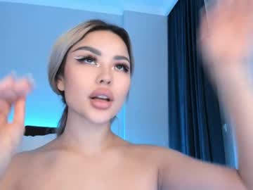 latina cam girl bae_suz image #381082