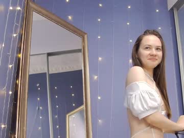 latina cam girl kriskras__ image #3388516