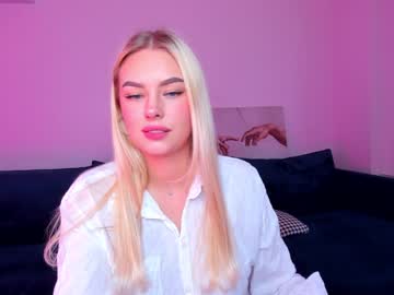 latina cam girl 8a8y_nura image #1307351