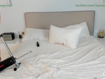 latina cam girl laura_sanguinar image #1639761