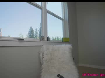 latina cam girl saraxjacob image #1816485