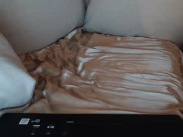 latina cam girl _natycutei19 image #2201200