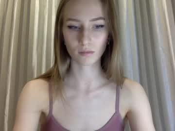 latina cam girl blue_eyed_bl0ndie image #1210005