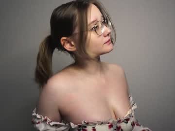 latina cam girl moon_milking image #3825462