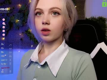latina cam girl small_blondee image #3159562