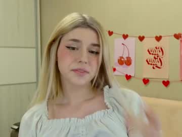 your_tender_doll latina cam