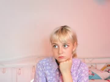 latina cam girl louiseshelton image #1570360