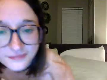 your_little_bunnyxx latina cam