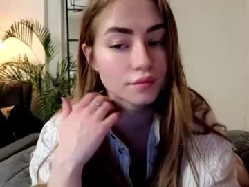 latina cam girl strawberryjamx image #3913035