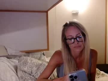 latina cam couple jess_glamis96 image #1341611