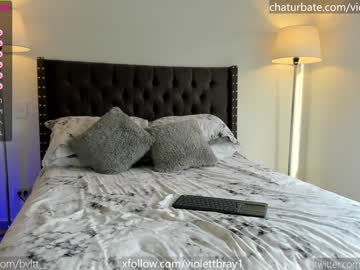 latina cam girl violett_bray image #3085753