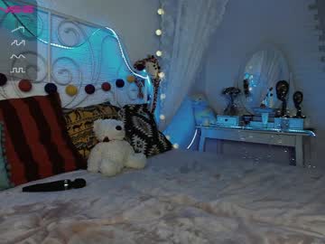 latina cam girl your__amelie image #280143