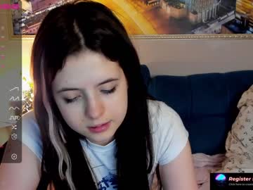 latina cam girl nessa_more image #2333682