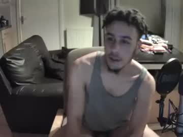 444livin latina cam