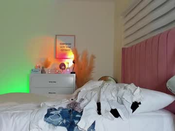 latina cam girl veroniqe_lounge image #1512251