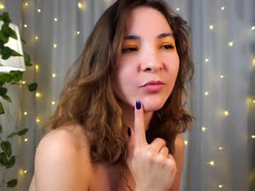 latina cam girl helenmoors image #3874297