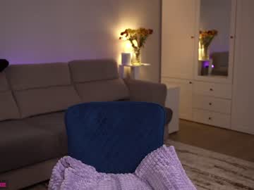 latina cam girl _blackbee_ image #2022541