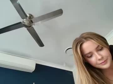 latina cam girl sweetlikedolly image #4728359