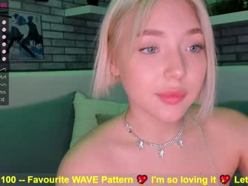latina cam girl helenahayley image #346112