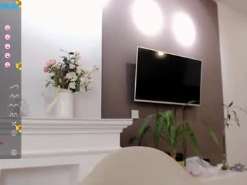 latina cam girl small_blondee image #1331577