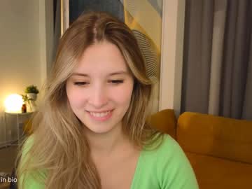 latina cam girl milablush image #2666047