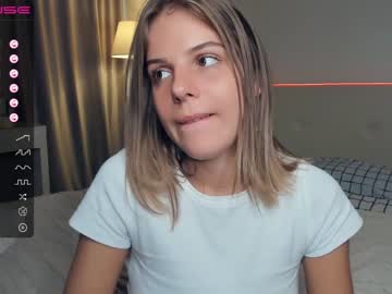 latina cam girl erline_may image #4400448