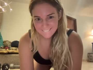 latina cam couple snowbunnyass image #2328731