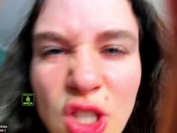latina cam girl demurelixir image #4407038