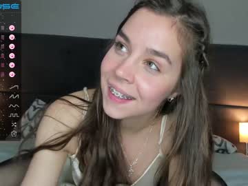 latina cam girl monika_youthfull image #2327736