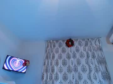 latina cam girl katiedaggett image #4011588