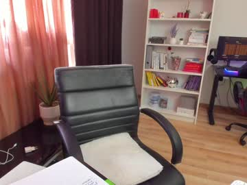 latina cam girl crissnight image #1021501