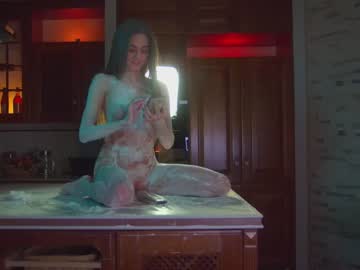 latina cam girl lettymoa image #660327