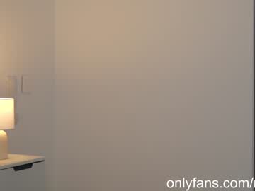 latina cam girl naughtysammx image #4487359
