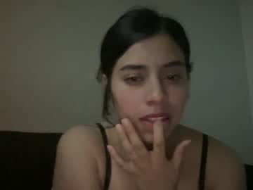 latina cam girl jjassminee image #3225350
