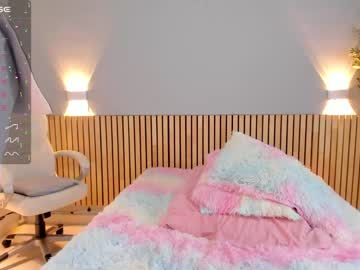 latina cam girl little_effy18 image #4261843