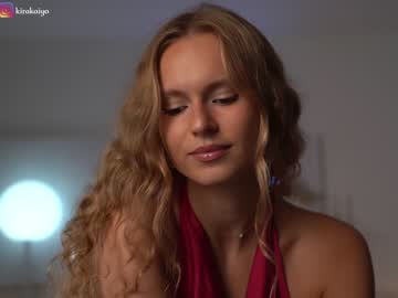 latina cam girl chillwithkira image #3562775