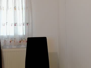 latina cam girl devyale image #1126418