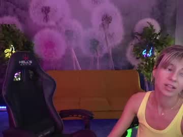 latina cam couple kira0541 image #1658957