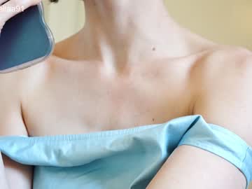 latina cam girl ellaa91 image #2931694