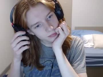ewanhearsvoices latina cam