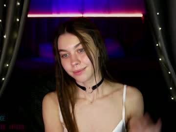 latina cam girl nika_lodge image #4127464