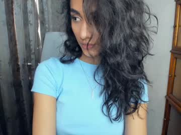 latina cam girl suzannedavise image #3728188