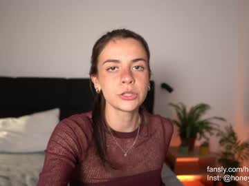 latina cam girl aria_diaz image #4600262