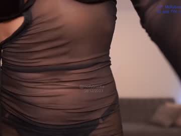latina cam girl newmollybrooke image #3899932