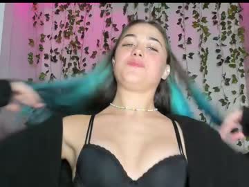 latina cam girl fairyinthewild image #3425446