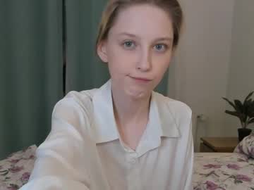 latina cam girl alisondrakes image #3906490